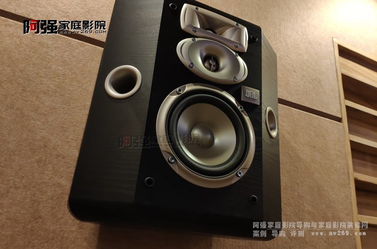 JBL L810ڒ